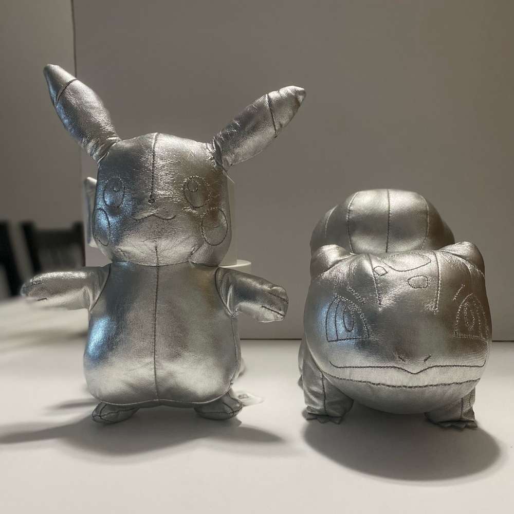 Pokémon 8" Silver Pikachu & Bulbasaur 25th Anniversary Plush